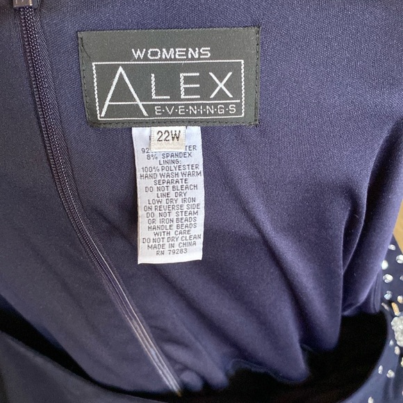 Alex evenings size 22 - Picture 2 of 2